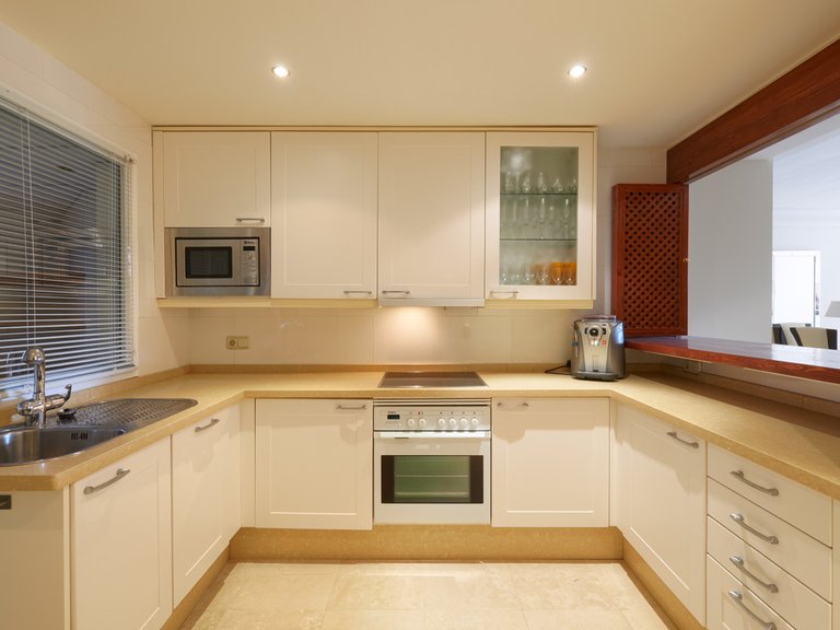 Penthouse for Sale in Estepona, Malaga 13