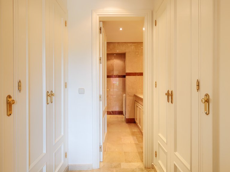 Penthouse for Sale in Estepona, Malaga 15