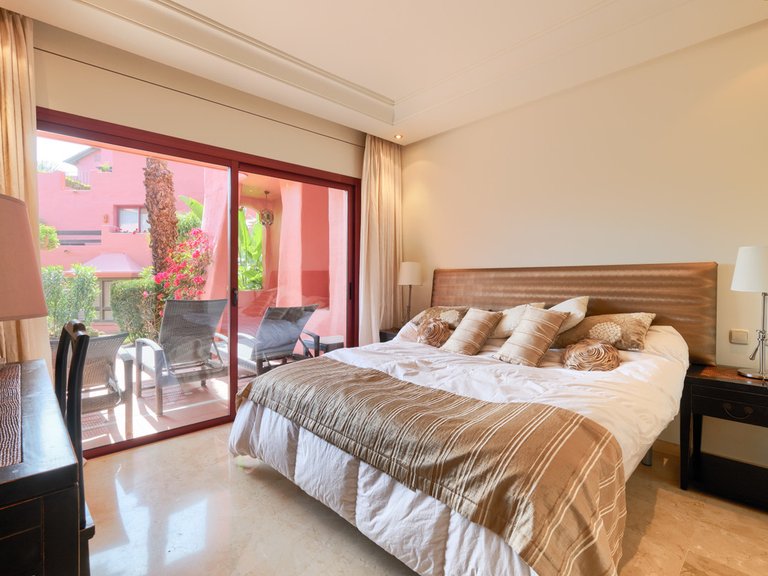 Penthouse for Sale in Estepona, Malaga 16