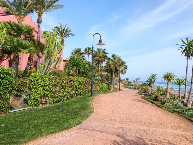 Penthouse for Sale in Estepona, Malaga 34