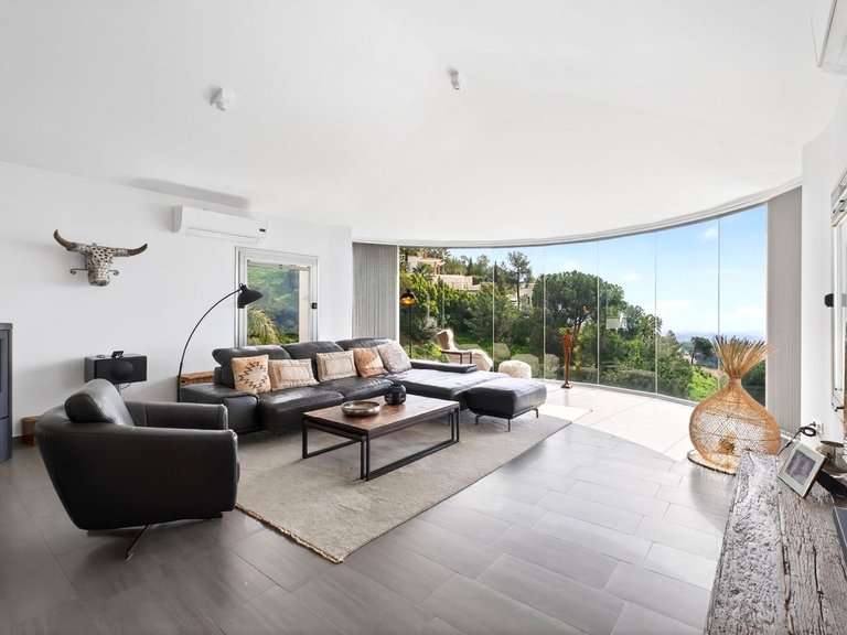 Villa for Sale in Valtocado, Malaga 18