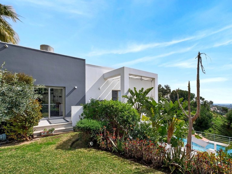 Villa for Sale in Valtocado, Malaga 26