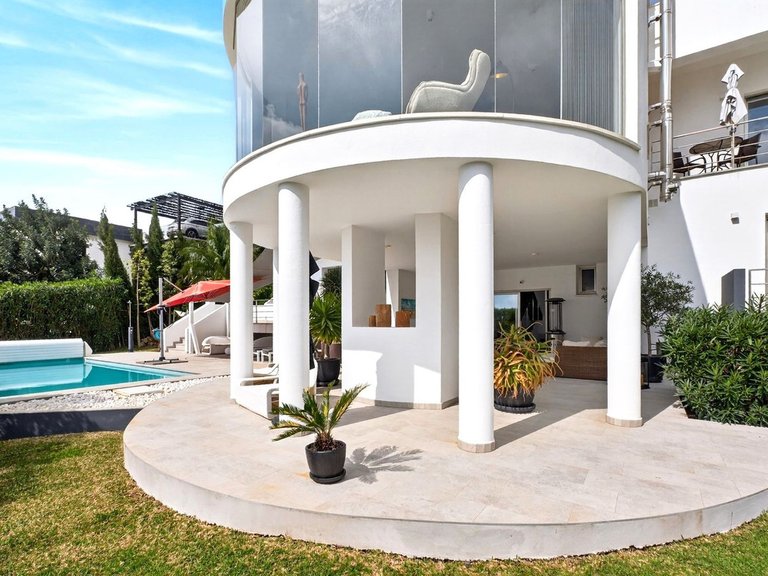 Villa for Sale in Valtocado, Malaga 6