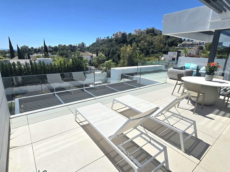Apartment for Sale in Benahavís, Malaga 15