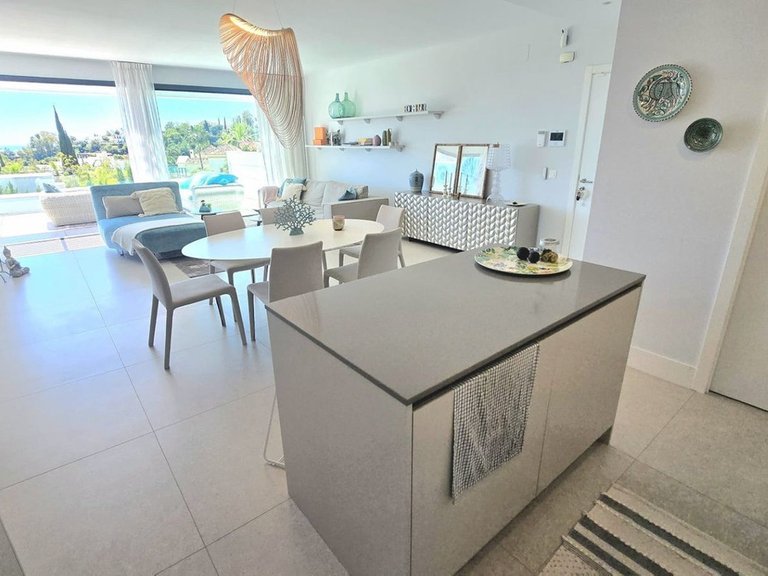 Apartment for Sale in Benahavís, Malaga 7