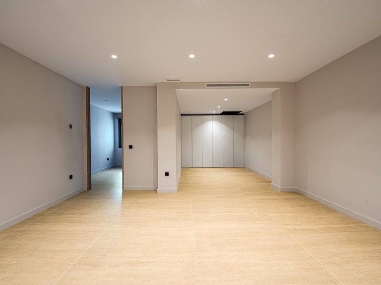 Villa for Sale in El Rosario, Malaga 15