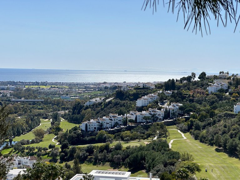 Villa for Sale in Costa del Sol El Madroñal, Malaga 4