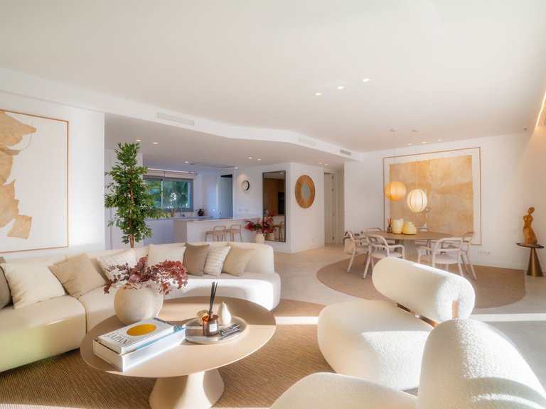 Apartment for Sale in Marbella, Malaga 1
