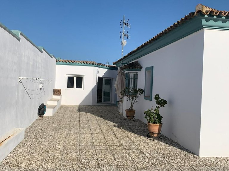 Villa for Sale in San Roque, Cadiz 12