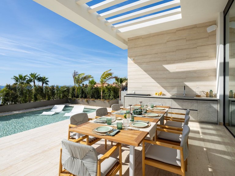Villa for Sale in Benahavís, Malaga 11