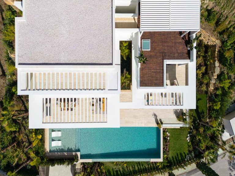 Villa for Sale in Benahavís, Malaga 30