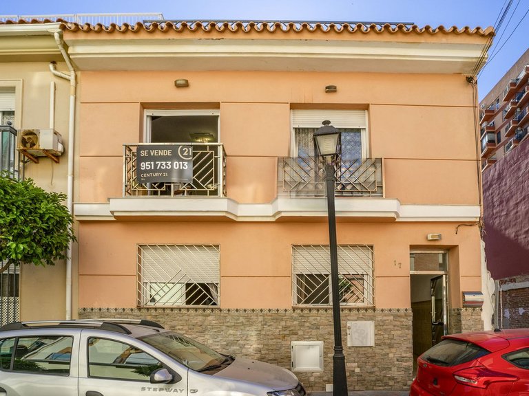 Villa for Sale in Fuengirola, Malaga 2