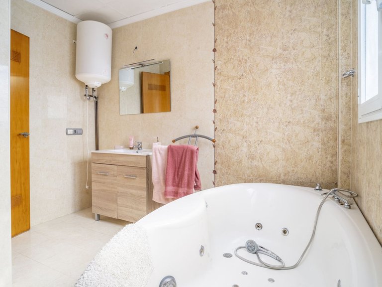 Villa for Sale in Fuengirola, Malaga 29