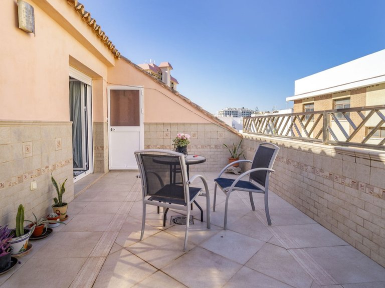 Villa for Sale in Fuengirola, Malaga 32