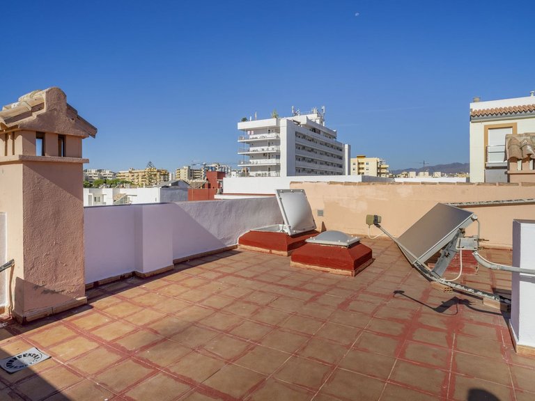 Villa for Sale in Fuengirola, Malaga 42