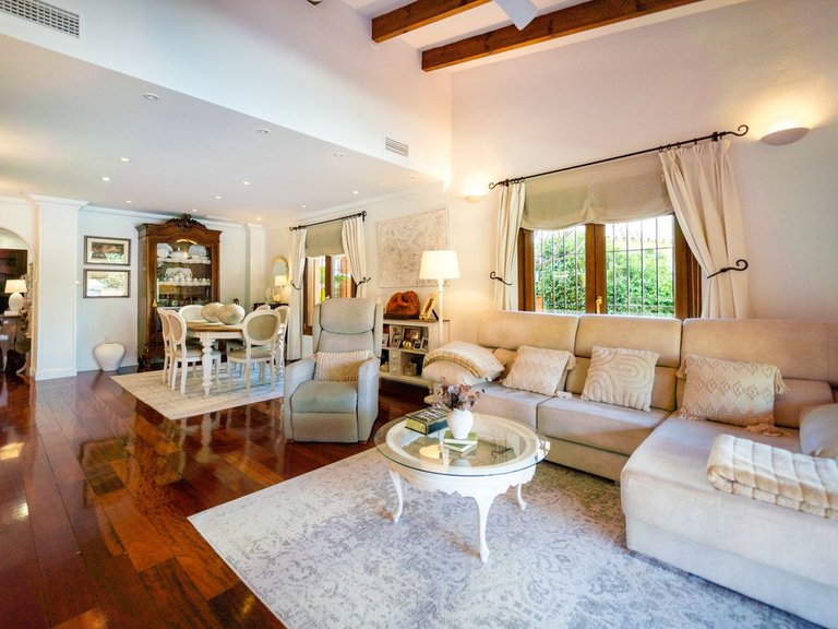 Villa for Sale in Mijas Costa, Malaga 15