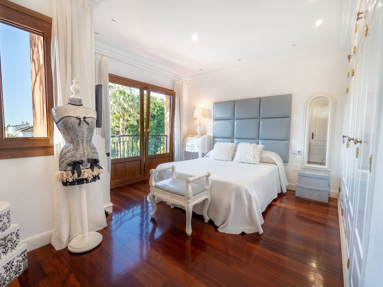 Villa for Sale in Mijas Costa, Malaga 38