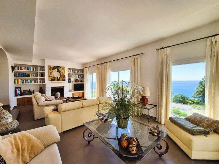 Villa for Sale in Manilva, Malaga 3