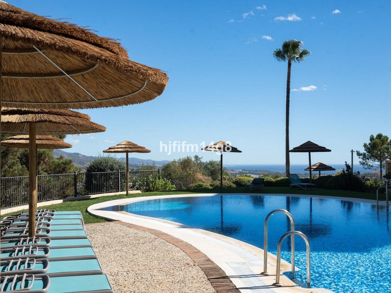 Apartment for Sale in Benahavís, Malaga 16
