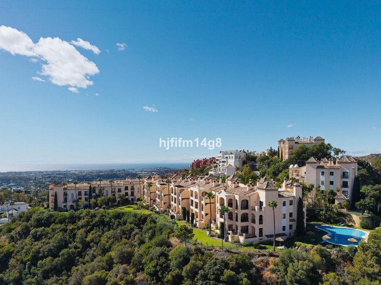 Apartment for Sale in Benahavís, Malaga 20