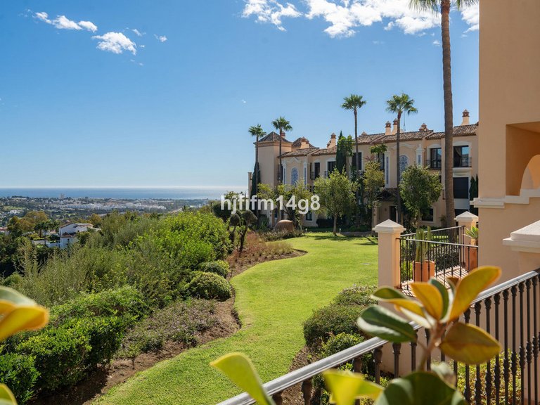 Apartment for Sale in Benahavís, Malaga 4