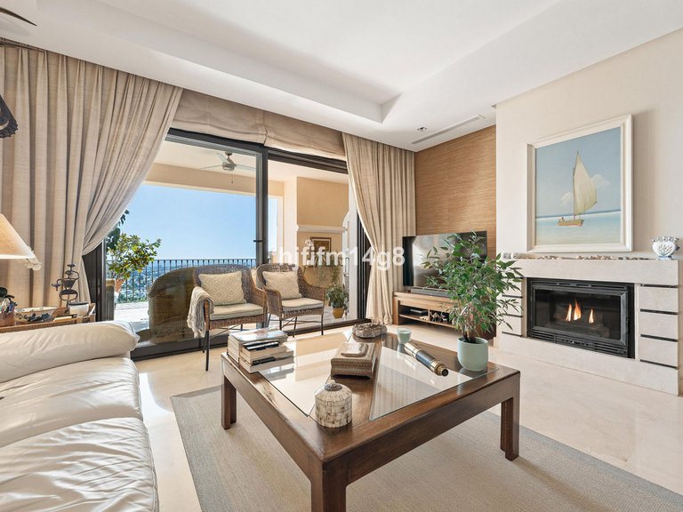 Apartment for Sale in Benahavís, Malaga 5