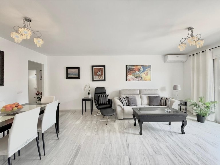 Apartment for Sale in Fuengirola, Malaga 11
