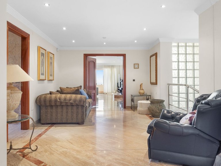 Villa for Sale in Benahavís, Malaga 24
