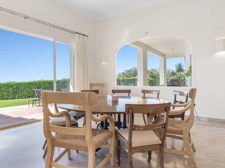 Villa for Sale in Benahavís, Malaga 29