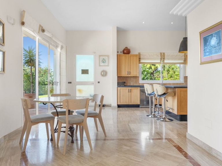 Villa for Sale in Benahavís, Malaga 6