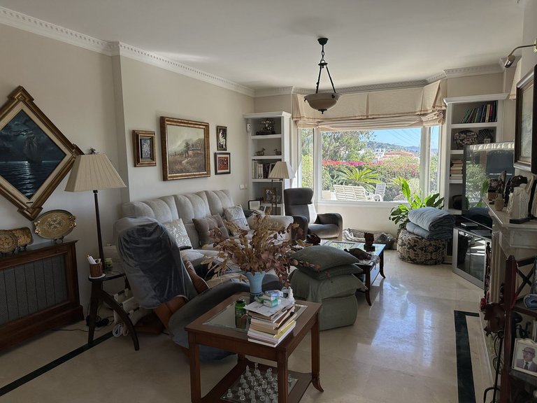 Villa for Sale in Cerrado De Calderón, Malaga 11