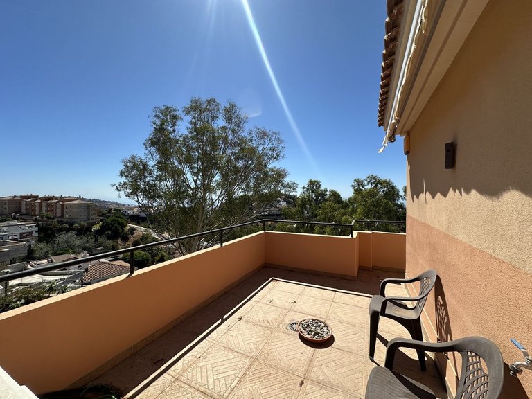 Villa for Sale in Cerrado De Calderón, Malaga 32
