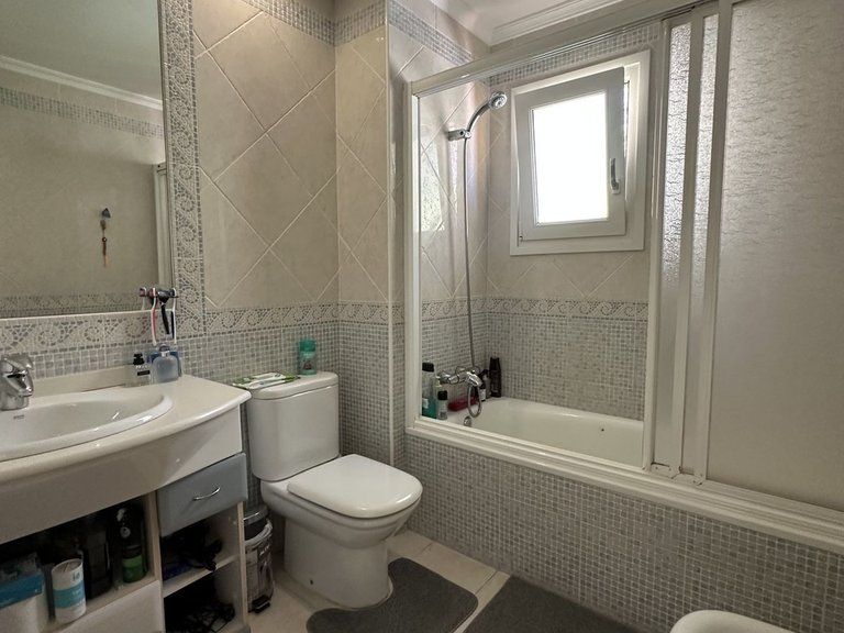 Villa for Sale in Cerrado De Calderón, Malaga 33