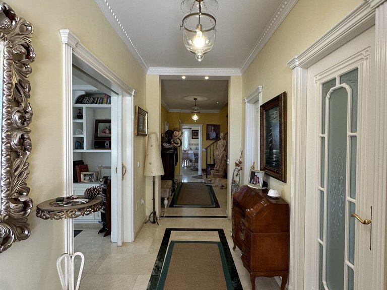Villa for Sale in Cerrado De Calderón, Malaga 7