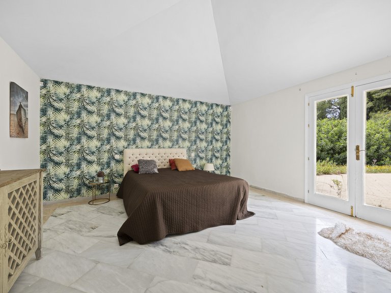 Villa for Sale in Benahavís, Malaga 17