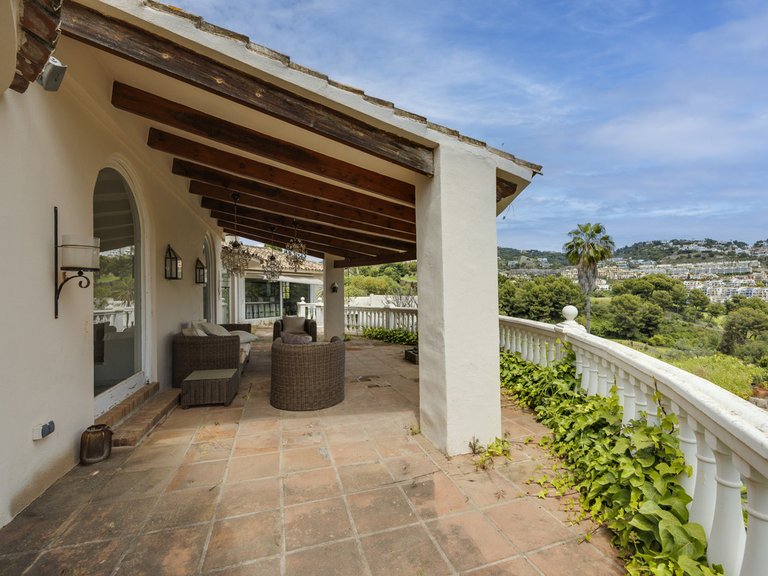 Villa for Sale in Benahavís, Malaga 23