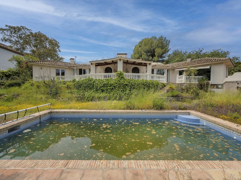 Villa for Sale in Benahavís, Malaga 29