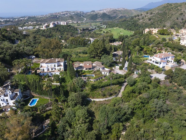 Villa for Sale in Benahavís, Malaga 34