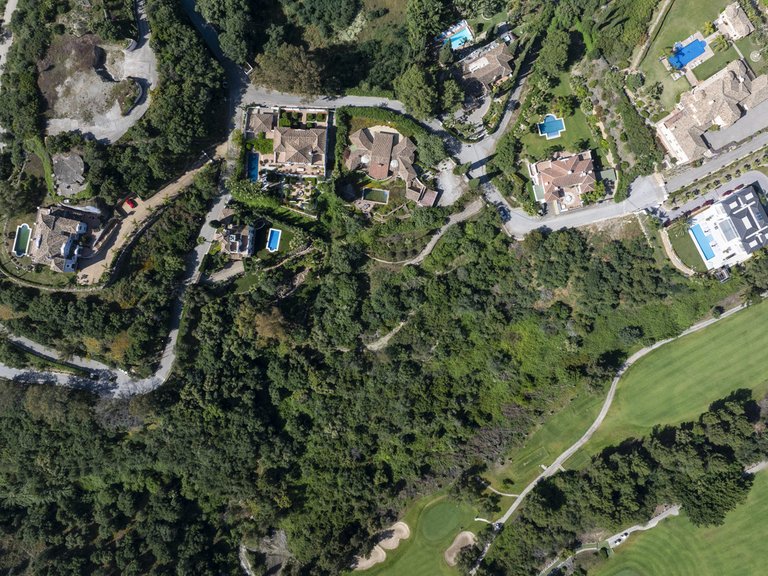 Villa for Sale in Benahavís, Malaga 35