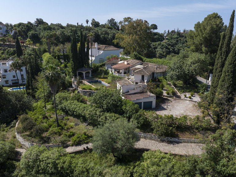 Villa for Sale in Benahavís, Malaga 39