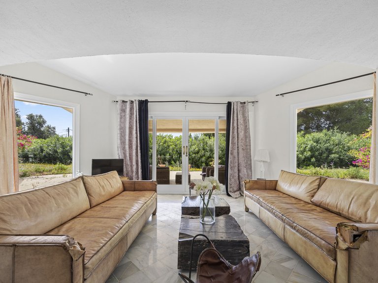 Villa for Sale in Benahavís, Malaga 4