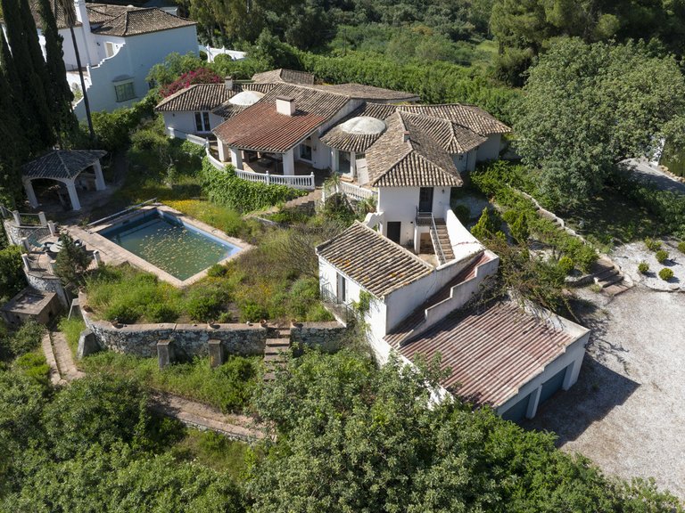 Villa for Sale in Benahavís, Malaga 42