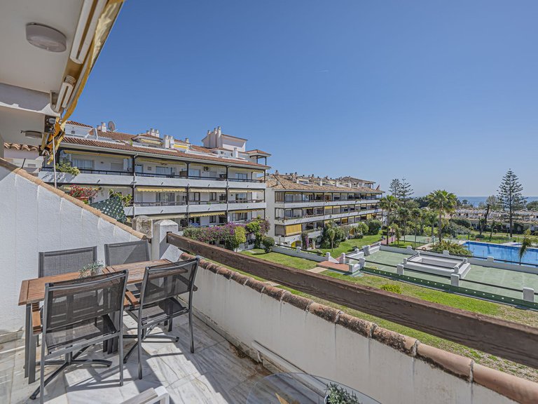 Apartment for Sale in The Golden Mile, Malaga 1