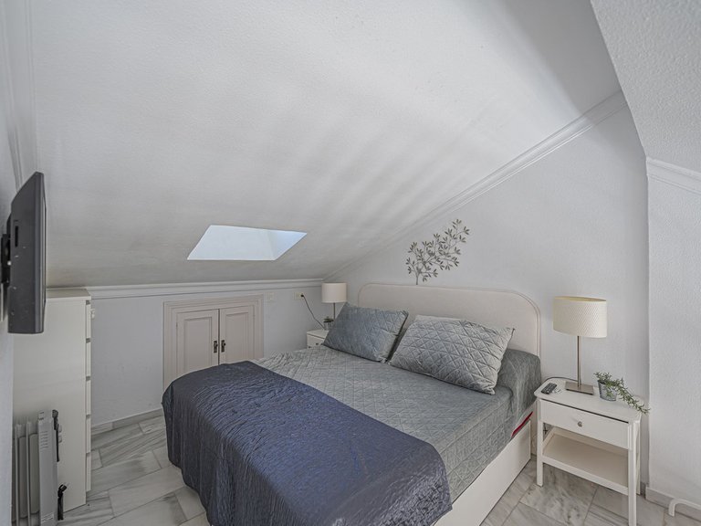 Apartment for Sale in The Golden Mile, Malaga 10