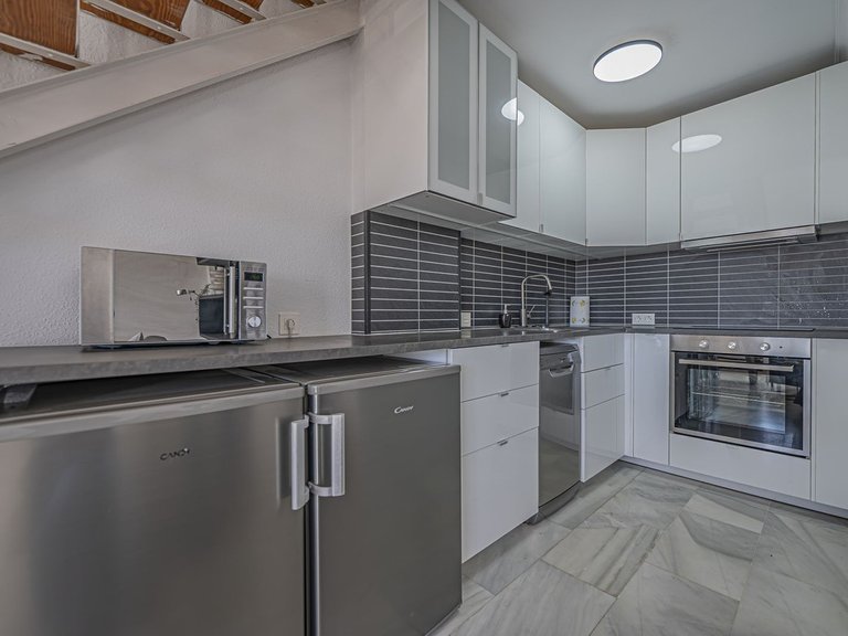 Apartment for Sale in The Golden Mile, Malaga 13