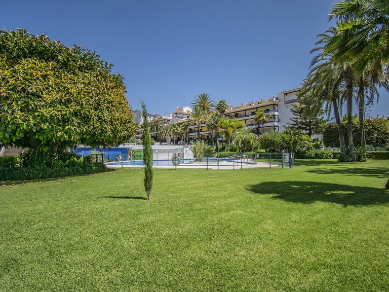 Apartment for Sale in The Golden Mile, Malaga 18
