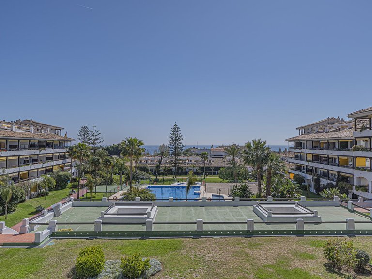 Apartment for Sale in The Golden Mile, Malaga 3