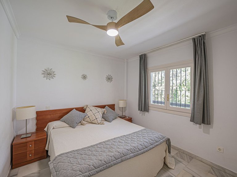 Apartment for Sale in The Golden Mile, Malaga 7