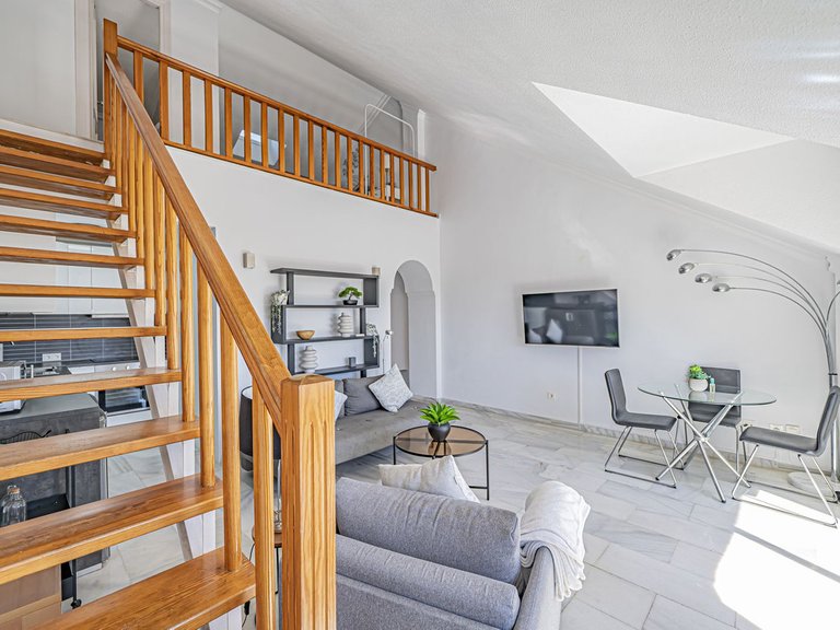 Apartment for Sale in The Golden Mile, Malaga 9