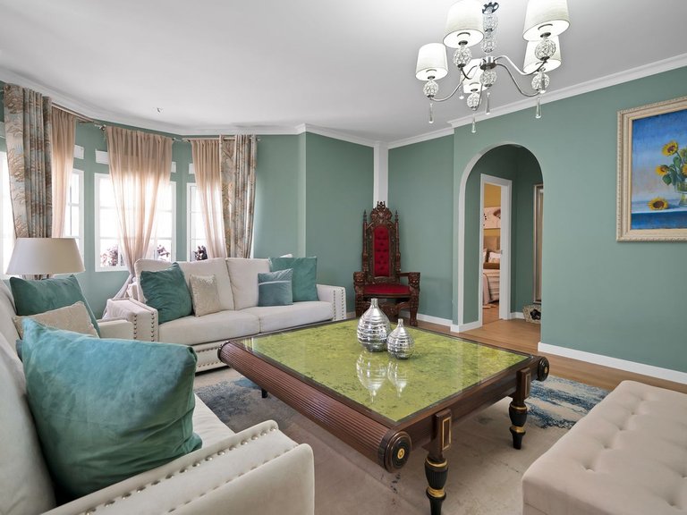 Villa for Sale in Estepona, Malaga 11